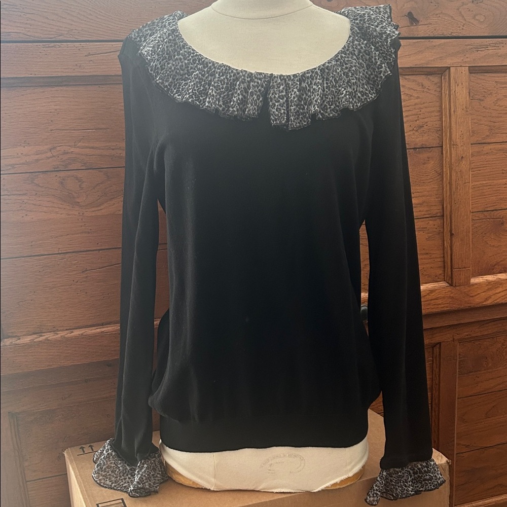 Elegant Black Lightweight Sweater w/Leopard print Ruffle by AUGUST SILK XL